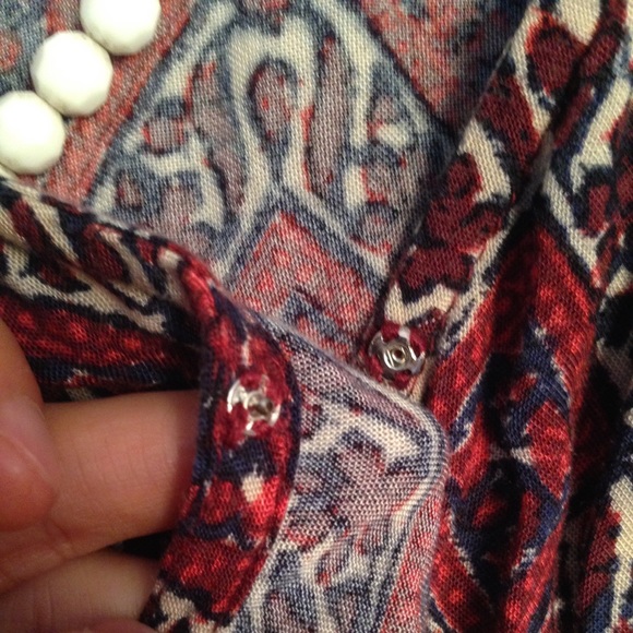 SOLD Hollister Cute Vintage Floral Pattern Romper - Picture 4 of 7